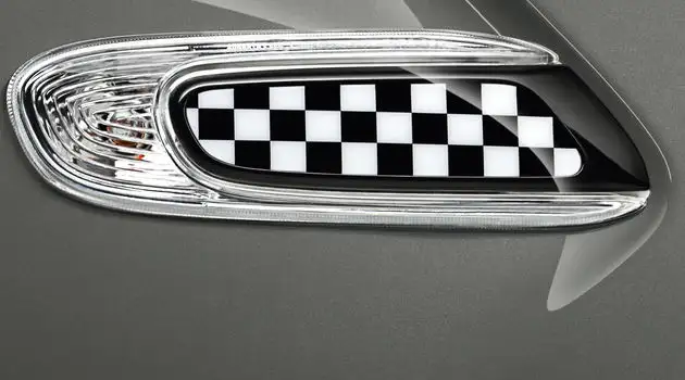 MINI Zierblendenset mit Pad Checkered Flag - schwarz / weiß F55 F