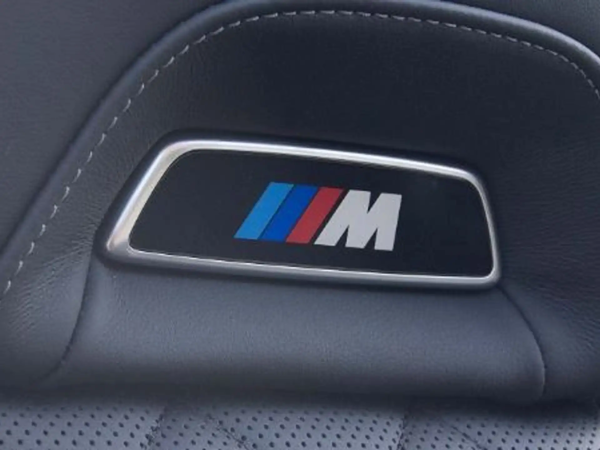 BMW Emblem beleuchtet 4er G22, X3 F97, X4 F98 - 52108745038