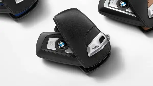 BMW Schlüsseletui Lines - schwarz, Sport, Modern, Urban, xLine, L