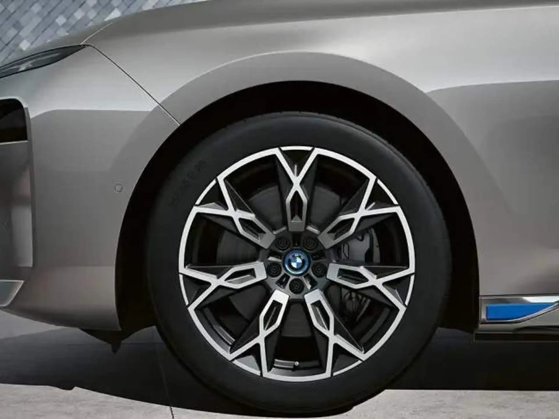 BMW Alufelge Sternspeiche 905 bicolor (midnight grey/hochglanzpoliert) 9Jx20 ET24 7er G70