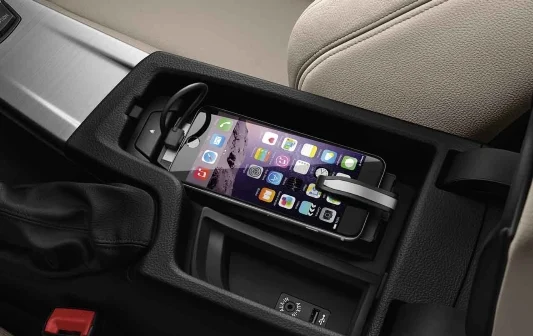 BMW Snap in Adapter iPhone 7, 7 Plus, 6/6S, 6/6S Plus, 5, 5C, 5S