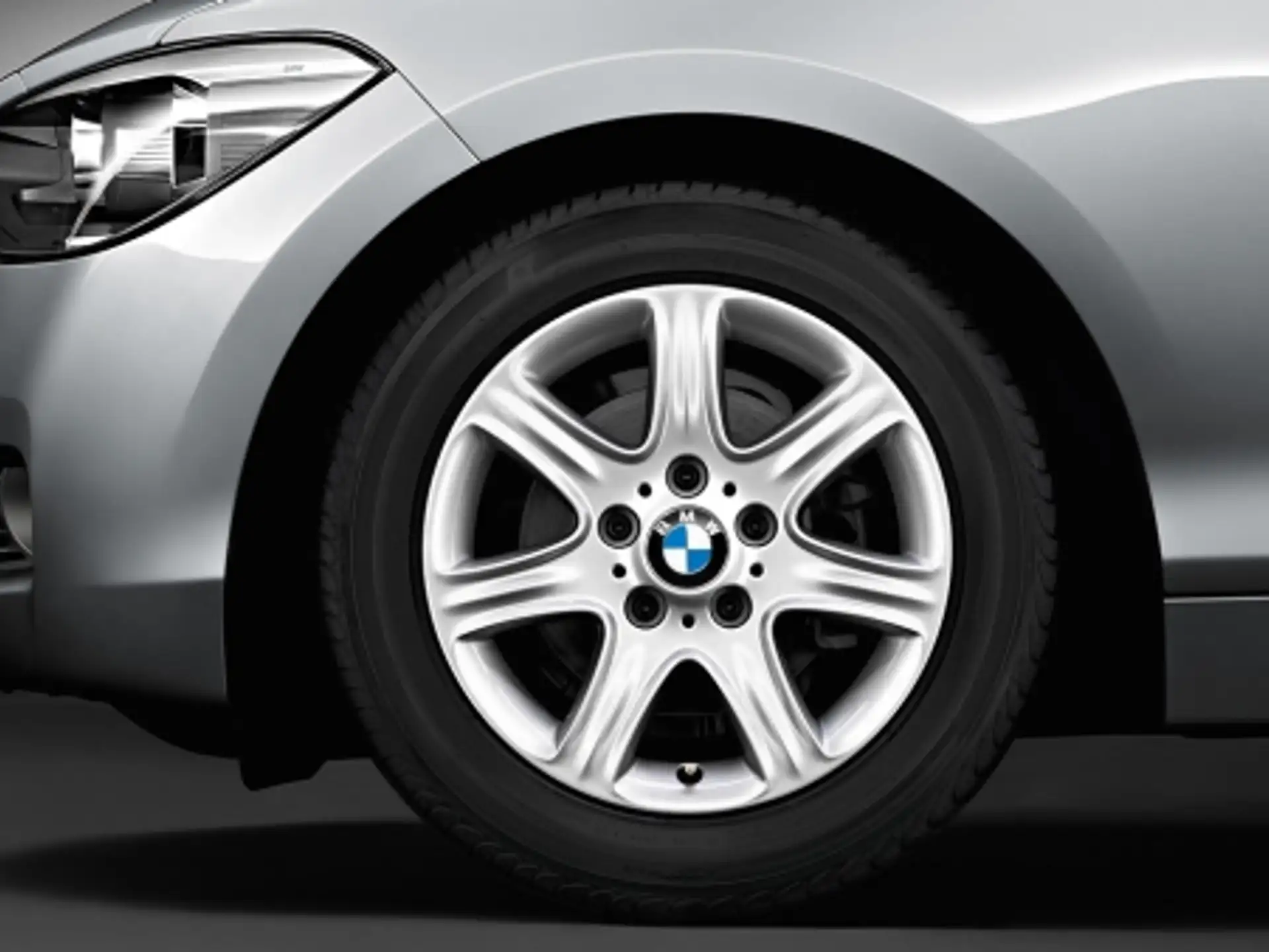 BMW Alufelge Sternspeiche 377 16 Zoll silber