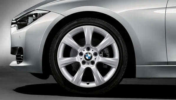 BMW Alufelge Sternspeiche 396 silber 8Jx18 ET34 3er F30/F31/F34GT 4er F32/F33/F36