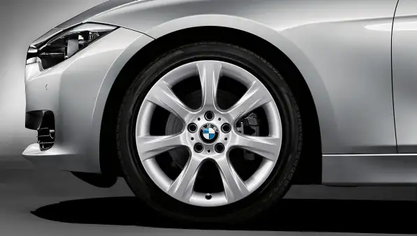 BMW Alufelge Sternspeiche 396 silber 8J ET34 3er F30/F31/F34GT 4e