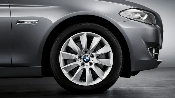 BMW Alufelge Turbinen-Styling 329 silber 9Jx18 ET44 5er F10 6er F06/F12/F13