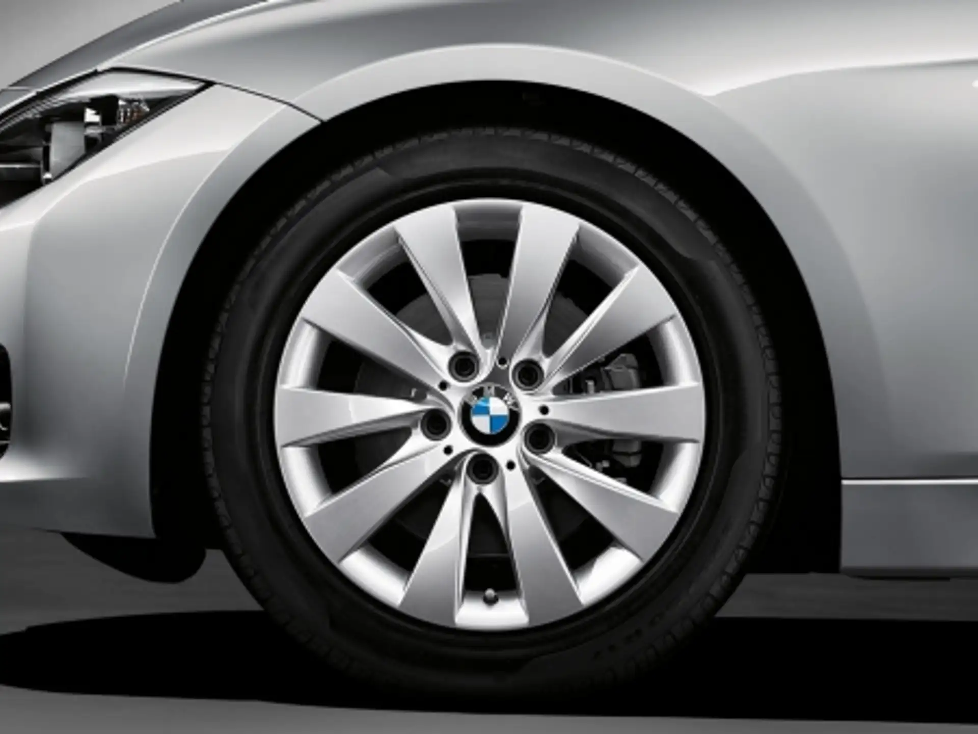 BMW Alufelge V-Speiche 413 17 Zoll silber