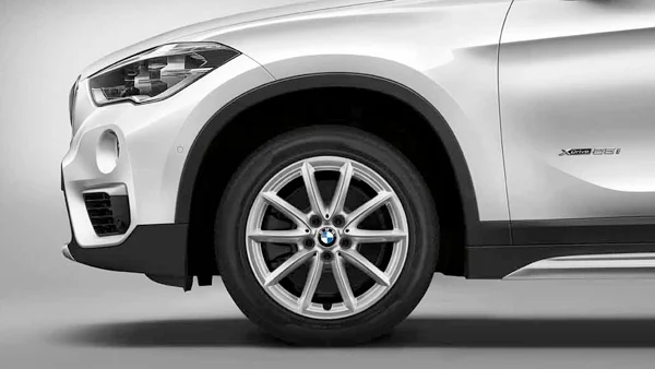 BMW Alufelge V-Speiche 560 silber X1 X2