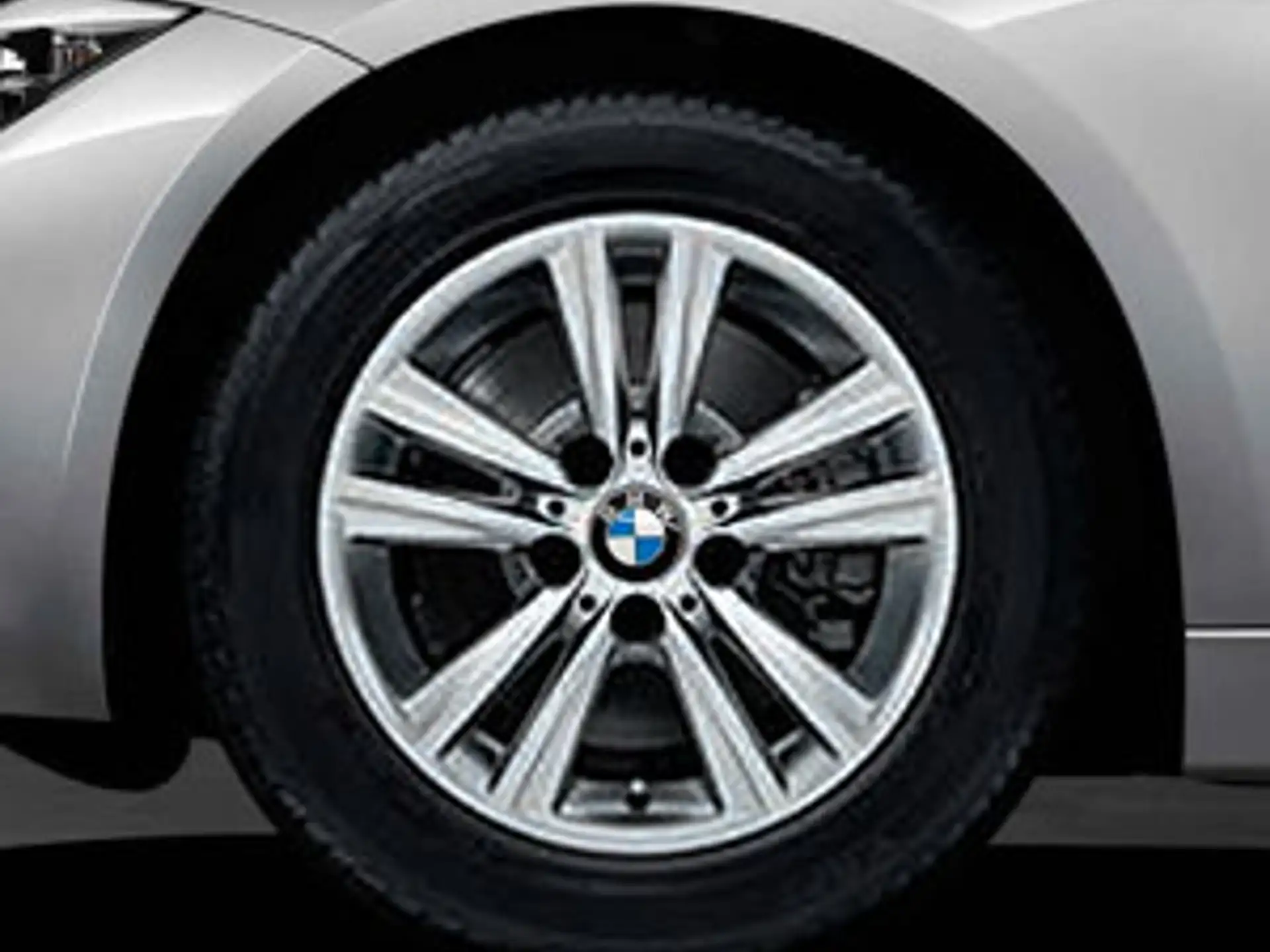 BMW Alufelge V-Speiche 656 16 Zoll reflexsilber